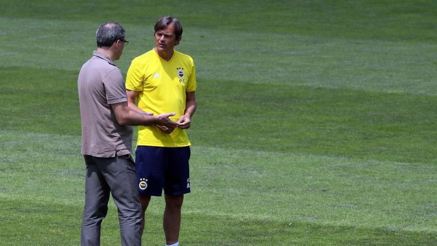 Phillio Cocu Kameni'nin biletini kesti !