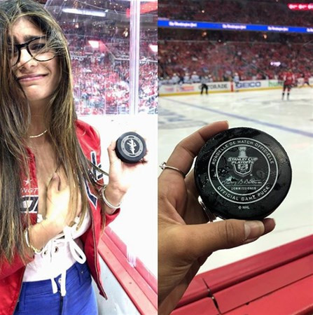 Mia Khalifa hokey kurbanı !