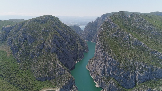 Türkiye’nin 2’nci büyük kanyonu ziyaretçilerini büyülüyor