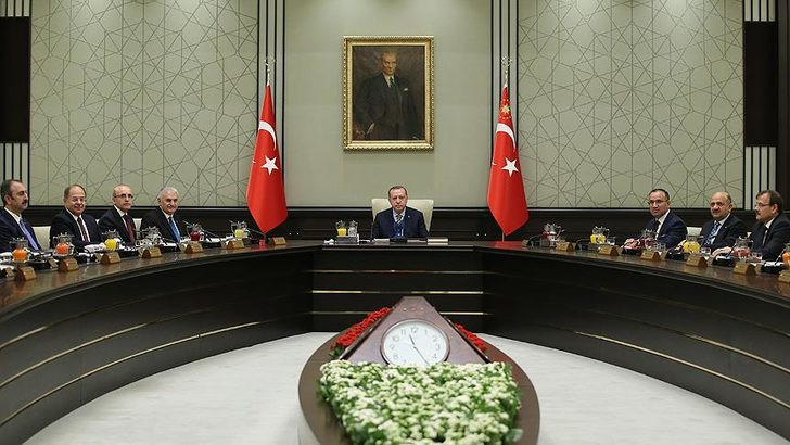 İşte muhtemel yeni bakanlar ! Sürpriz isimler konuşuluyor...