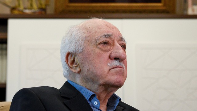''Fethullah Gülen'le anılmaktan gurur duyarım''