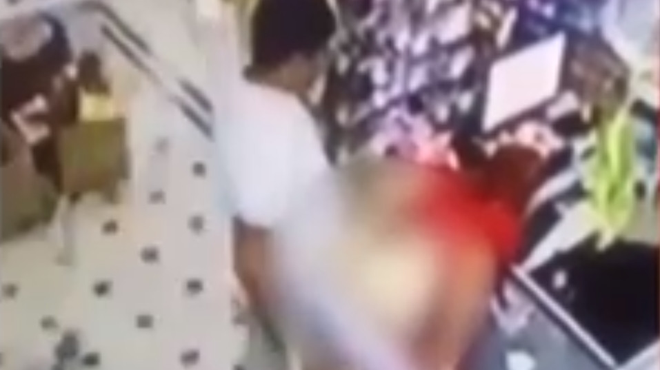 Süper markette sapık şoku ! Cinsel ilişkiye girmeye kalkıştılar