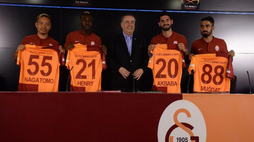 Galatasaray'dan 4 imza birden !
