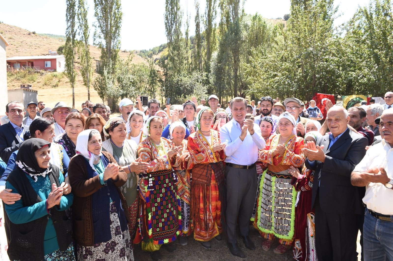 Bayramda Anadolu'da Mustafa Sarıgül fırtınası