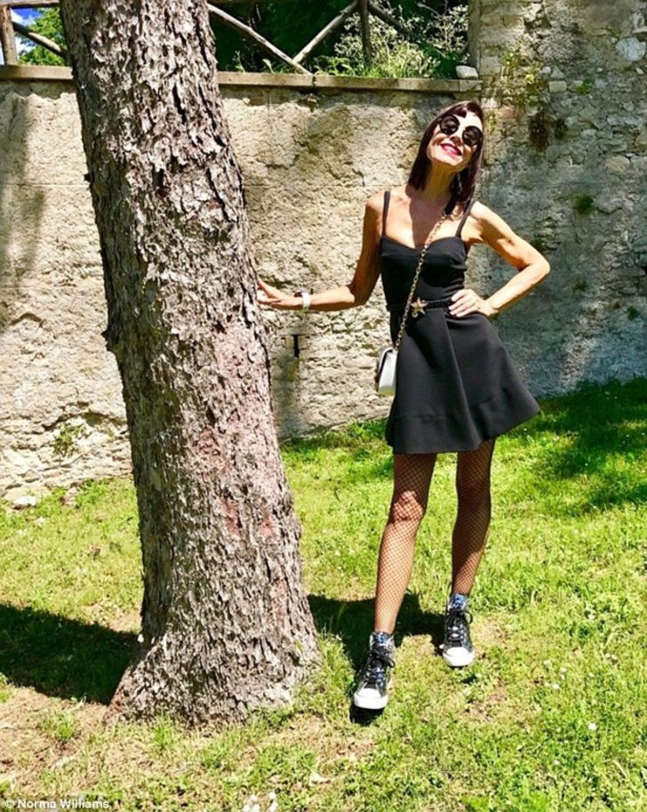70 yaşında olduğuna kimse inanmıyor !