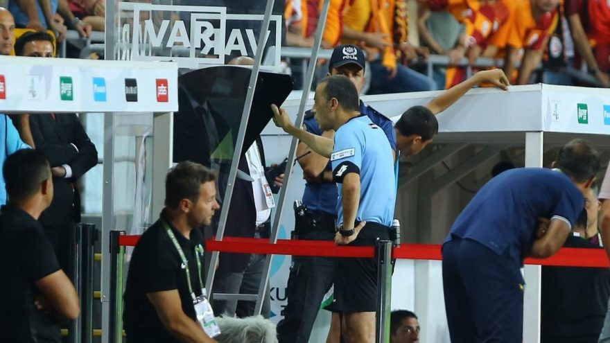 Cüneyt Çakır yine karar değiştirmedi !