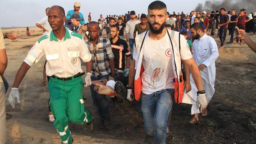 İsrail askerleri Gazze sınırında 52 Filistinliyi yaraladı