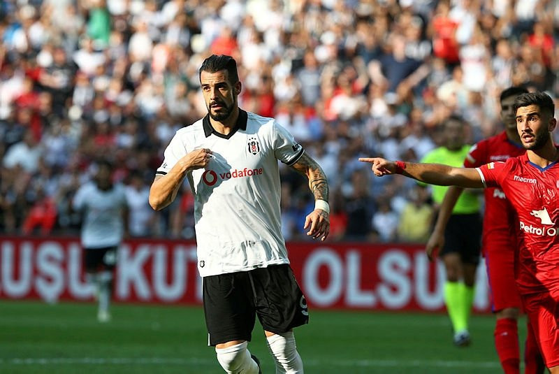 Negredo'nun menajeri İstanbul'a çağrıldı !