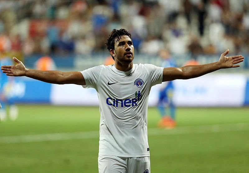 Al Rayyan, Trezeguet için İstanbul'da !