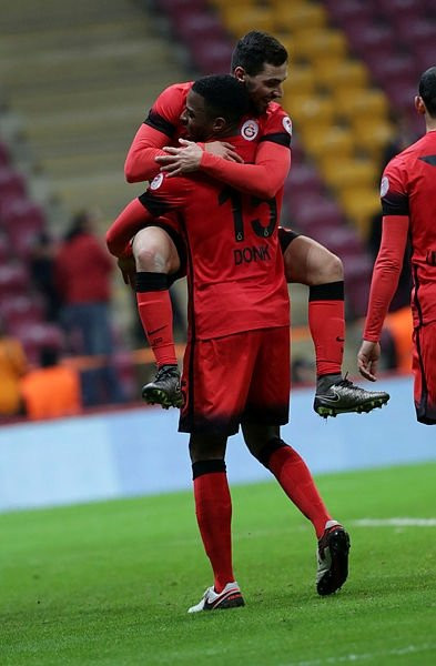 Galatasaray'da bütçe küçülüyor