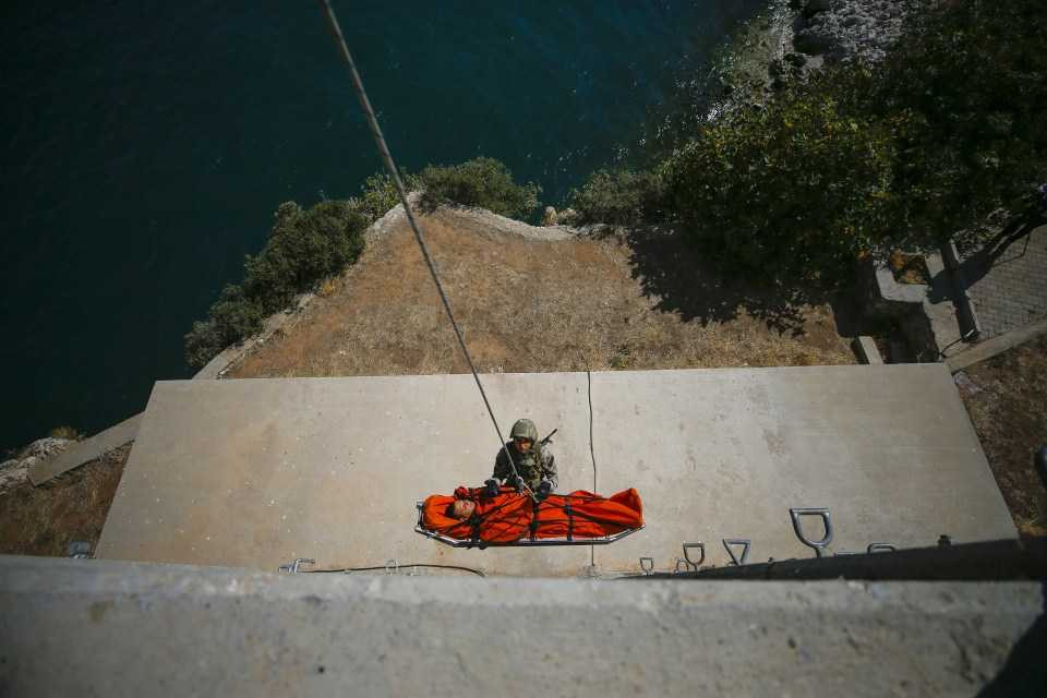 Dağların kartallarının nefes kesen eğitimi
