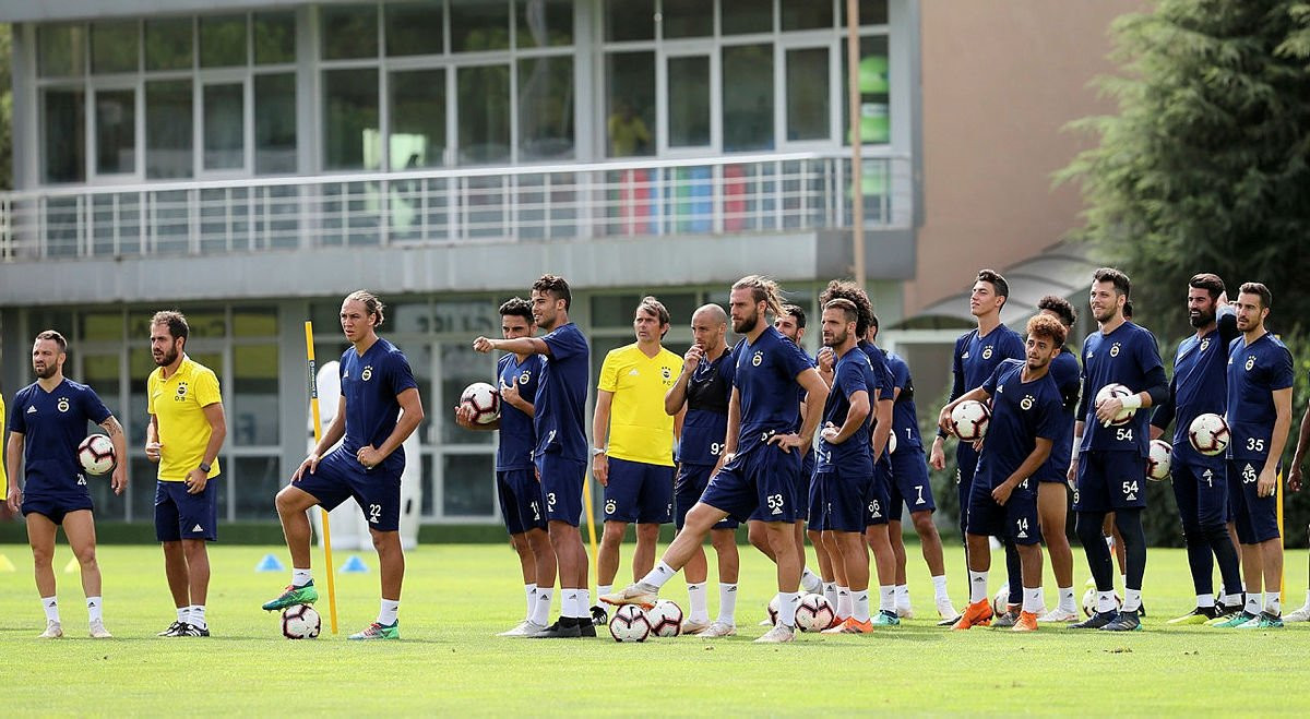 Fenerbahçe'de Cocu kadroyu belirledi !