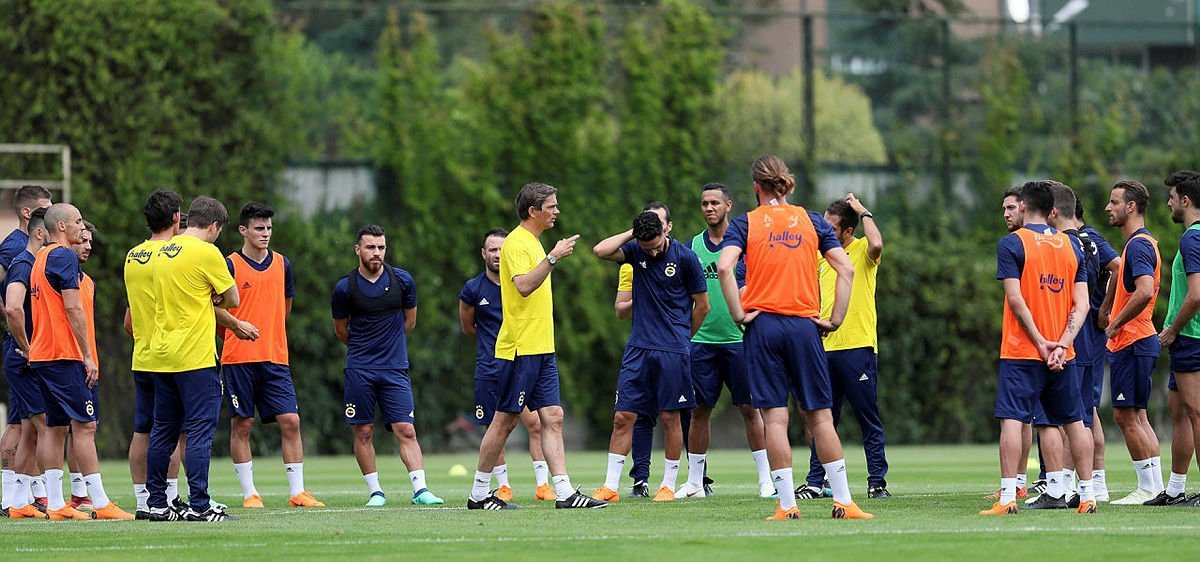 Fenerbahçe'de Cocu kadroyu belirledi !