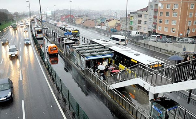 Teröristler İstanbul'da metro ve metrobüs duraklarını işaretlemişler