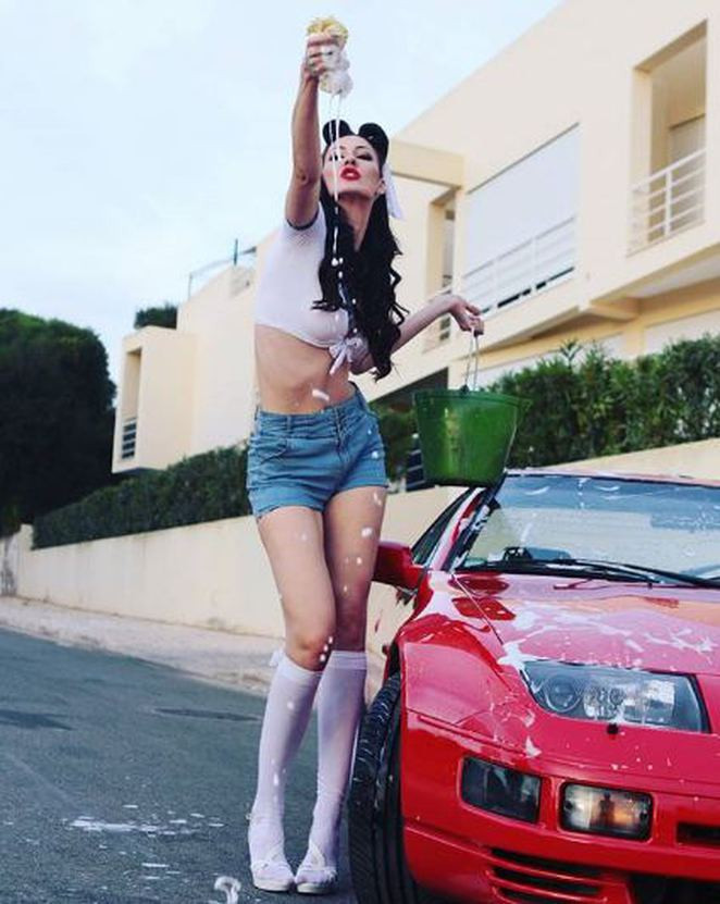 Dünyanın en uzun bacaklı modeli seçildi