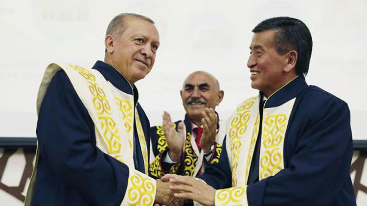 Erdoğan: FETÖ'nün arkasında Amerika var