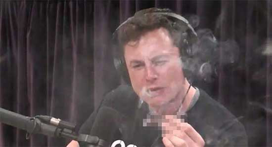 Elon Musk canlı yayında uyuşturucu içti