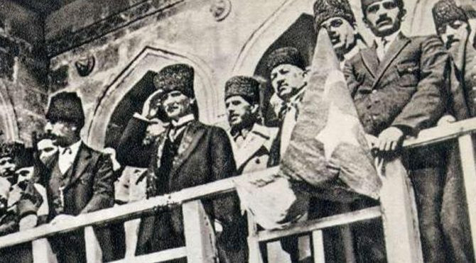 İzmir'in kurtuluşunun 96'ncı yılı