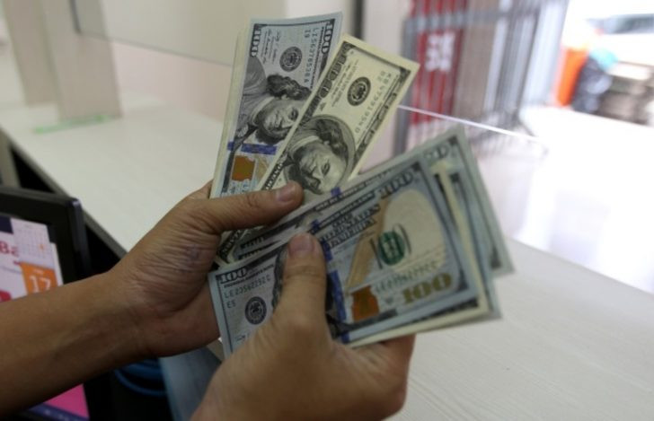 Yıl sonunda dolar ne kadar olur ?