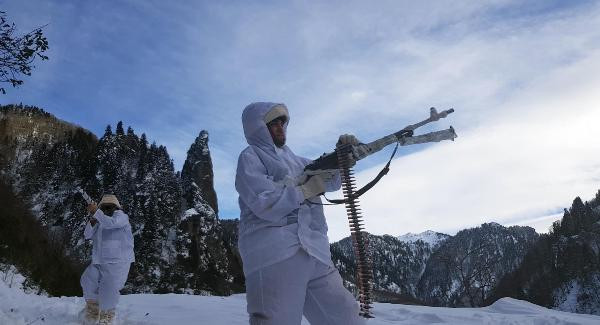 Karadeniz'de, PKK'ya eş zamanlı operasyon