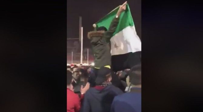 ''Suriyeliler o bayrakları Taksim’de değil, gidip Suriye'de sallasın''
