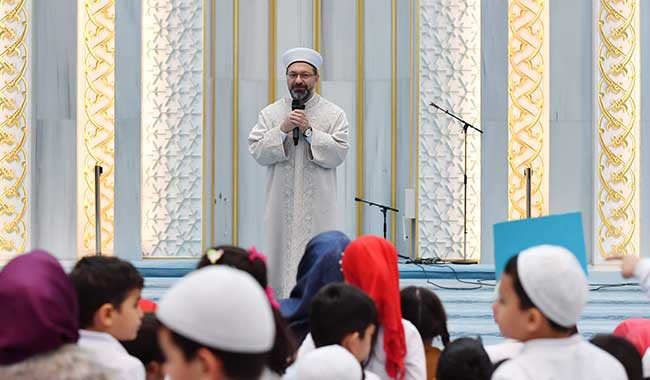 Diyanet'ten skandal ifade: ''Eğitim seviyesi arttıkça dinden uzaklaşılıyor'
