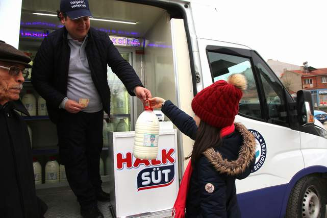 Halk süt satış aracı hizmete başlıyor