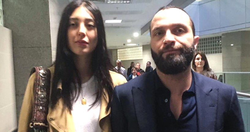 ''Aylık gelirim bin TL'' diyen Berkay yandı !