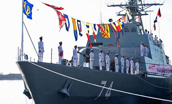 İran savaş gemisi gönderiyor