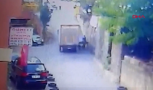 İstanbul'da korkunç ölüm kamerada