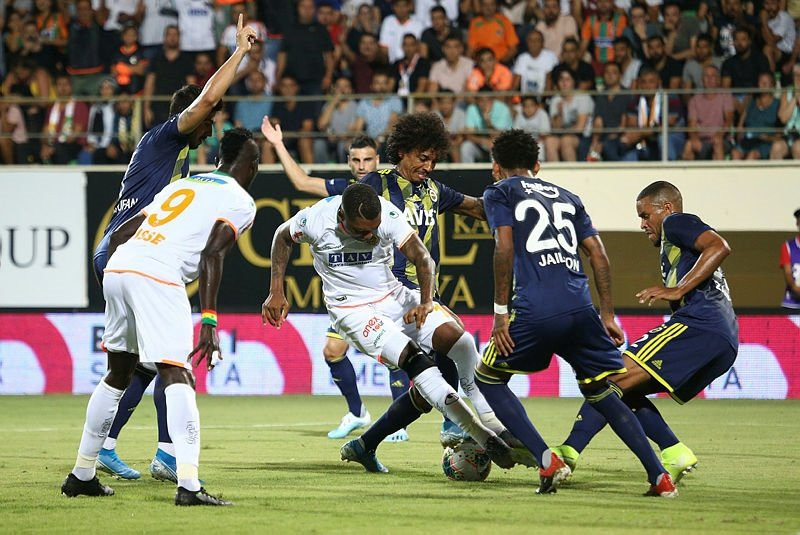 Fenerbahçe'de transfer çalışmaları başladı