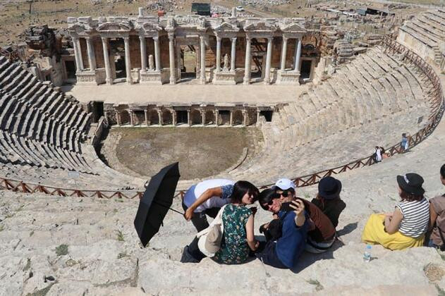 Turistler Türkiye'de o ilimize akın etti! Bu bir rekor