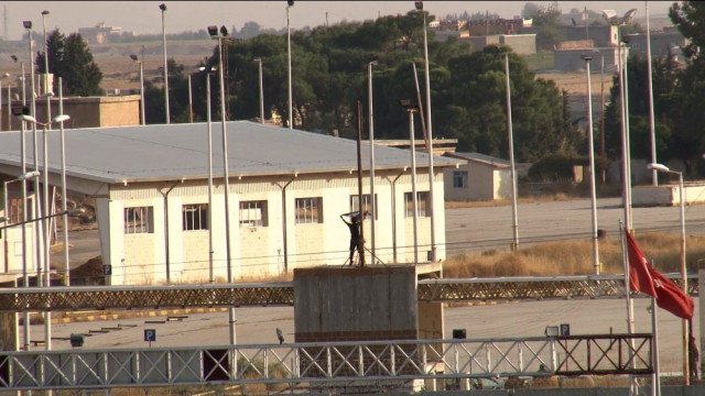 YPG'den temizlenen Tel Abyad ve M4 karayolundan ilk kareler