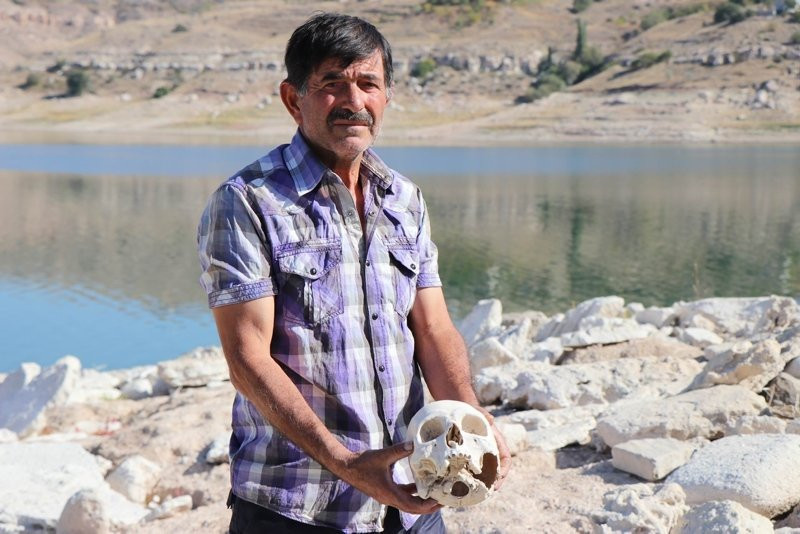 Baraj suyu çekilince ortaya çıktı