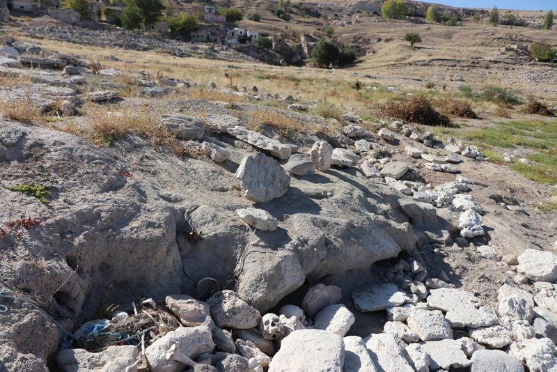 Baraj suyu çekilince ortaya çıktı