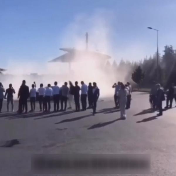 Başakşehir'de lüks araçlı, çakarlı düğün konvoyu terörü
