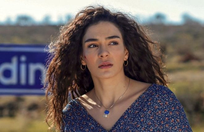 Hercai'nin Reyyan'ı, eski görüntüsüyle olay oldu