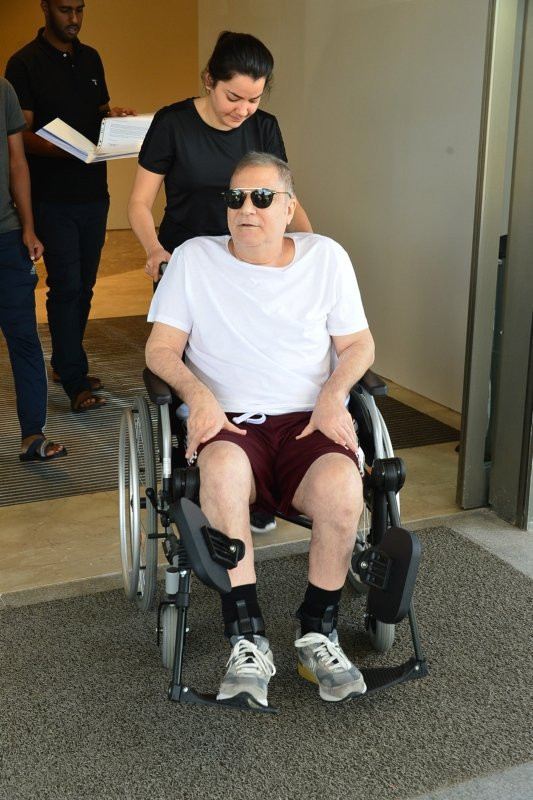 Mehmet Ali Erbil yeniden hastaneye gitti
