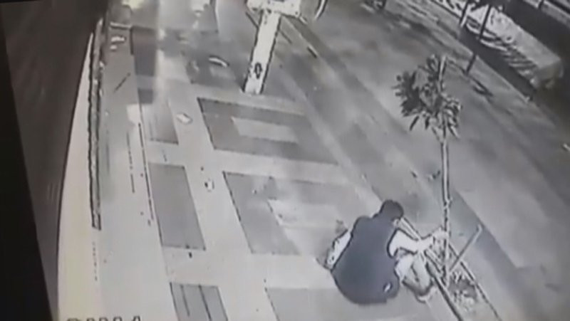 Küçükçekmece’de isyan ettiren görüntü! Dakikalarca…