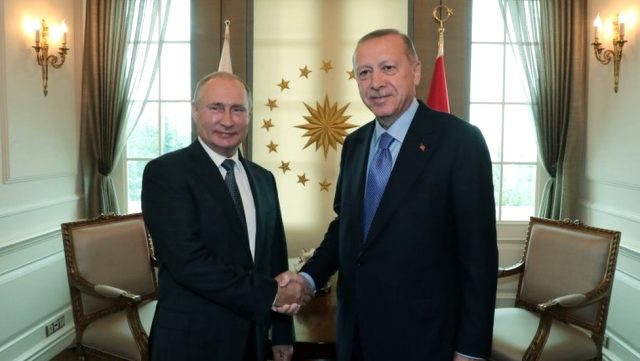 Erdoğan ve Putin'den Suriye görüşmesi