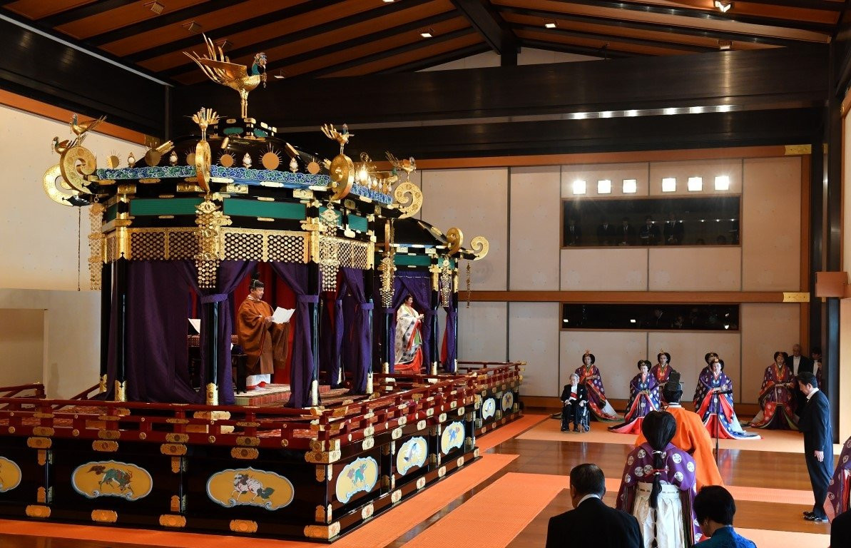 Japonya'nın 126. İmparatoru Naruhito tahta çıktı