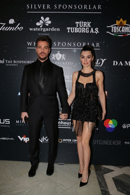 Sinan Akçıl vu Burcu Kıratlı yine birbirine girdi