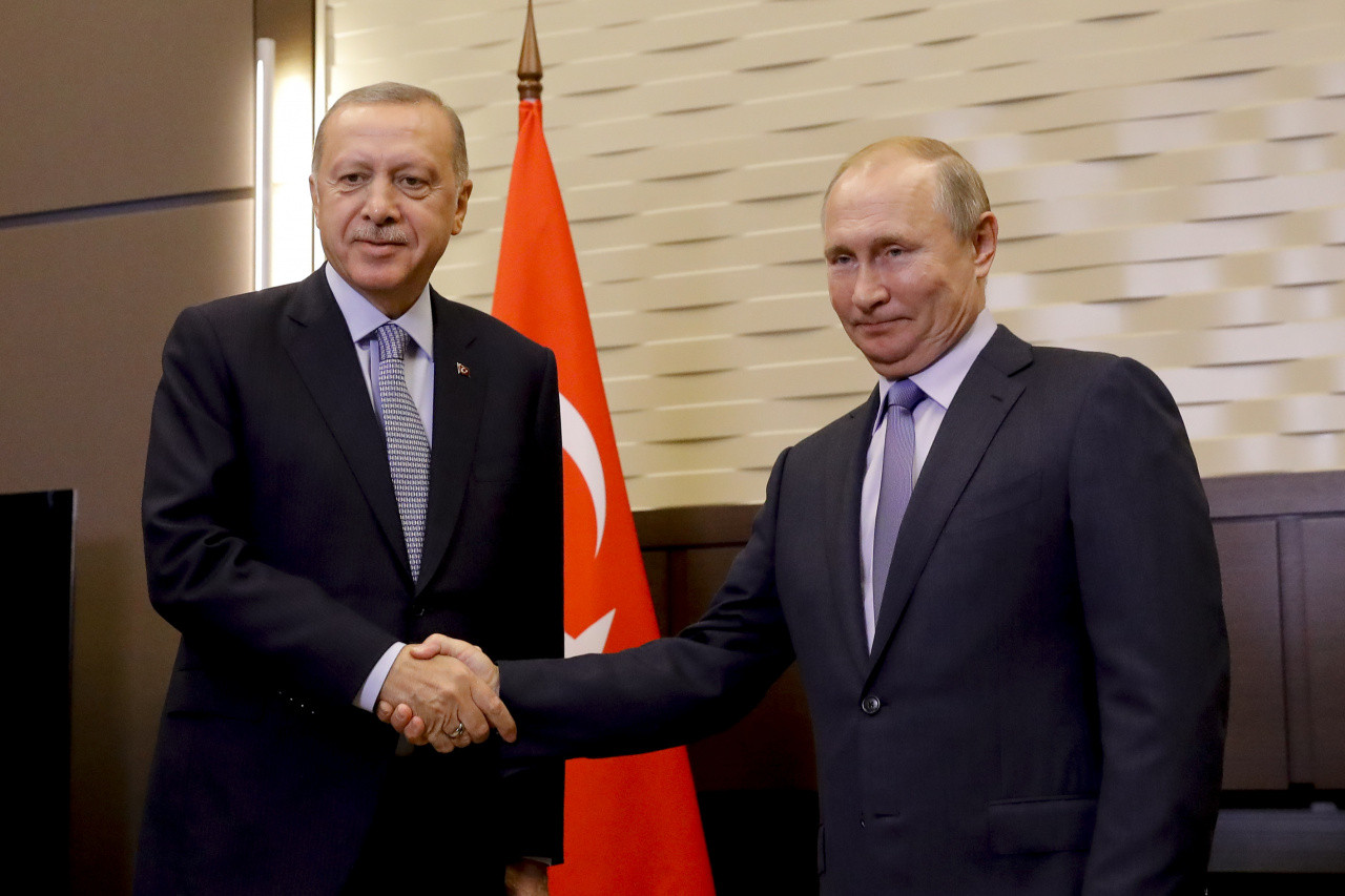 Gözler Soçi'de ! Putin-Erdoğan görüşmesi başladı
