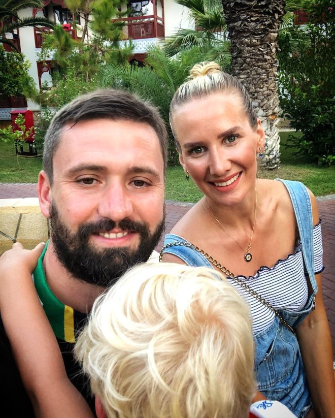 Esra Erol ile kardeşi Bihter Erol'un benzerliği şaşırtıyor