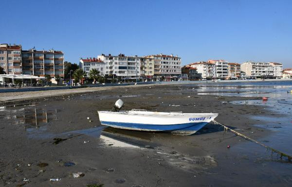 Tekirdağ'da deniz 25 metre çekildi