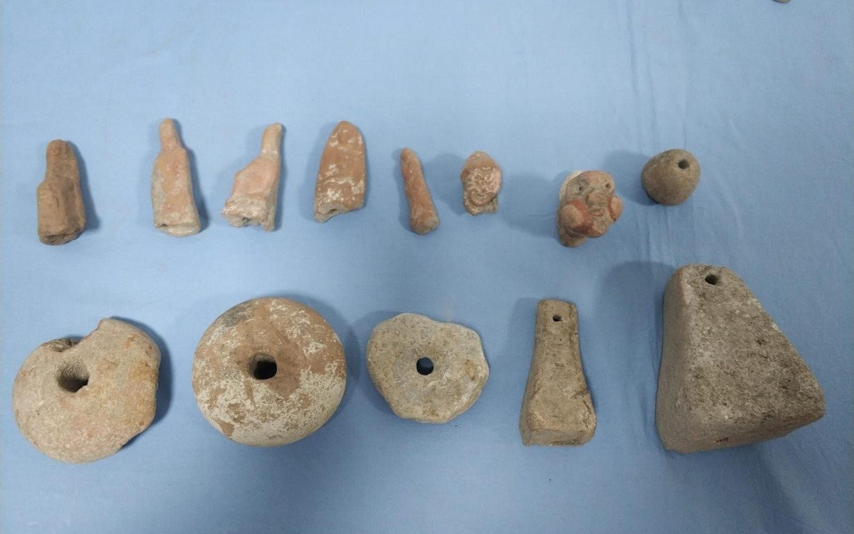 İzmir'de tarihi eser kaçakçılığı operasyonu! 496 tarihi eser...