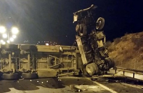 Osmaniye'de korkunç kaza ! TIR şoförü hayatını kaybetti