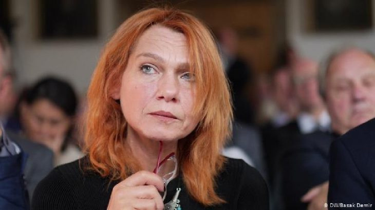 Aslı Erdoğan'dan skandal sözler: ''Kürtlerden nefret edilmesi öğretiliyor!'