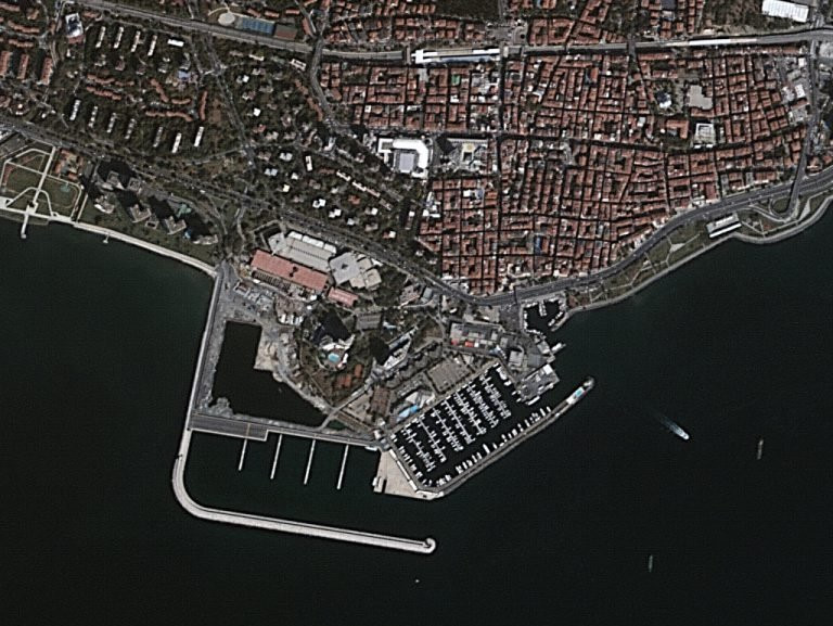 Yerli Göktürk-2 uydusu İstanbul'u uzaydan görüntüledi