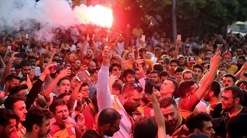 Galatasaray'da Radamel Falcao şoku yaşanıyor